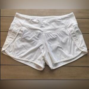 Lululemon Athletica Speed Up Low-Rise Lined Short - Size 6
